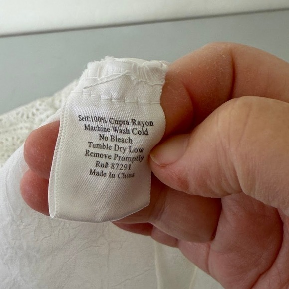 Johnny Was White Embroidered‎ Floral Eyelet Boho Sheer V Neck Blouse Top Size M - Picture 10 of 11